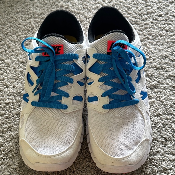 Nike Free Men\'s White and Blue Athletic Sneakers main image 4